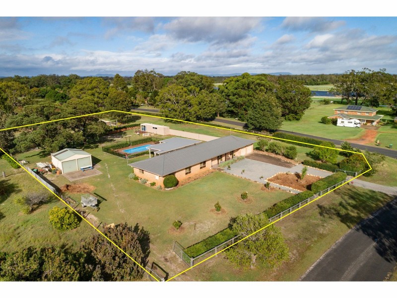 1 Bernborough Close, Tuncurry NSW 2428