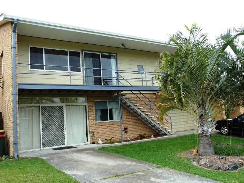 10 Godwin Street, Forster NSW 2428