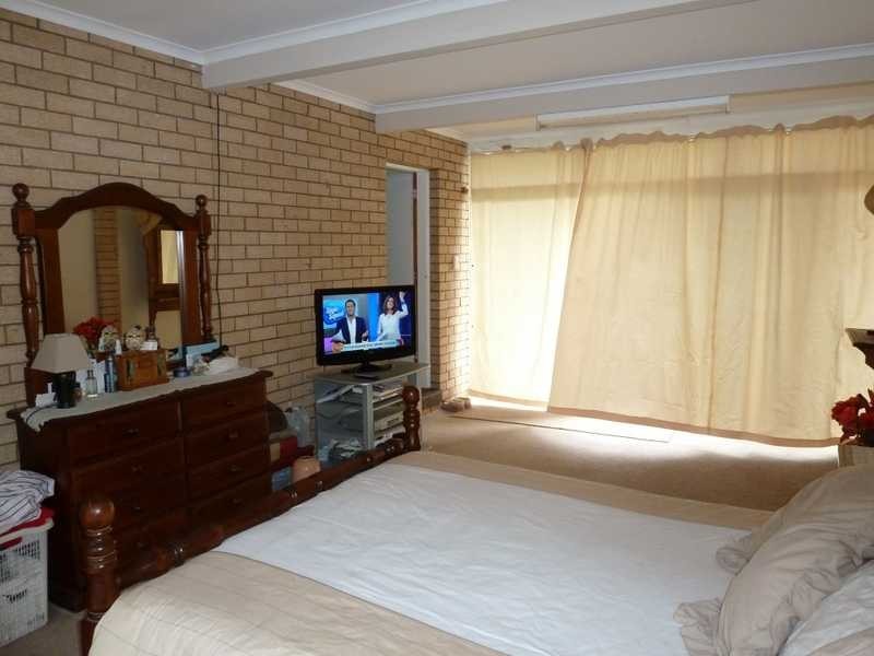 10 Godwin Street, Forster NSW 2428