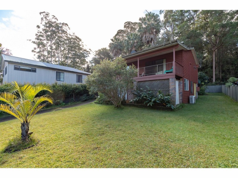 17 Windsor Street, Tarbuck Bay NSW 2428