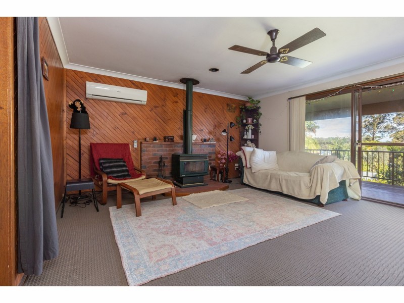 17 Windsor Street, Tarbuck Bay NSW 2428