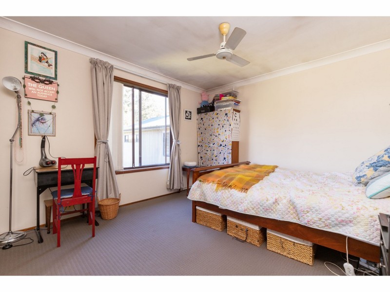 17 Windsor Street, Tarbuck Bay NSW 2428