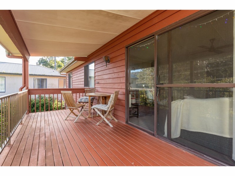 17 Windsor Street, Tarbuck Bay NSW 2428
