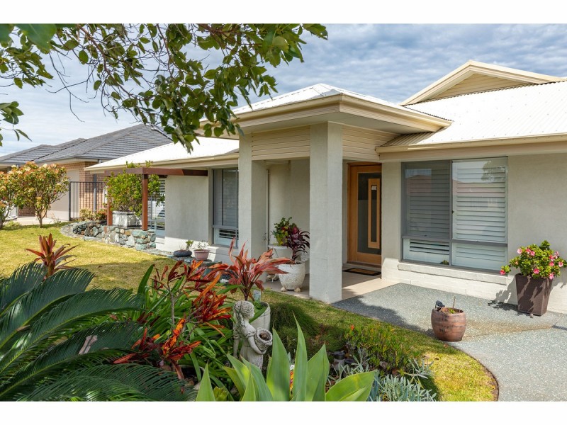 11 Eastern Valley Way, Tallwoods Village NSW 2430