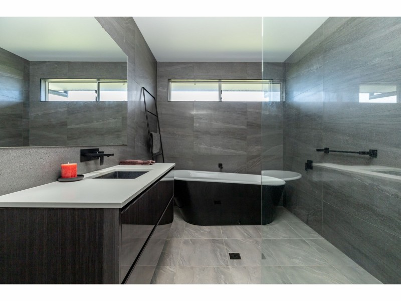 43 Scarborough Circuit, Red Head NSW 2430