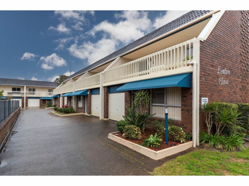 2/21 Cross Street, Forster NSW 2428