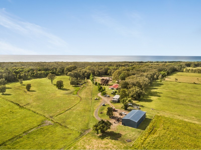 189 Sandridge Road, Mitchells Island NSW 2430