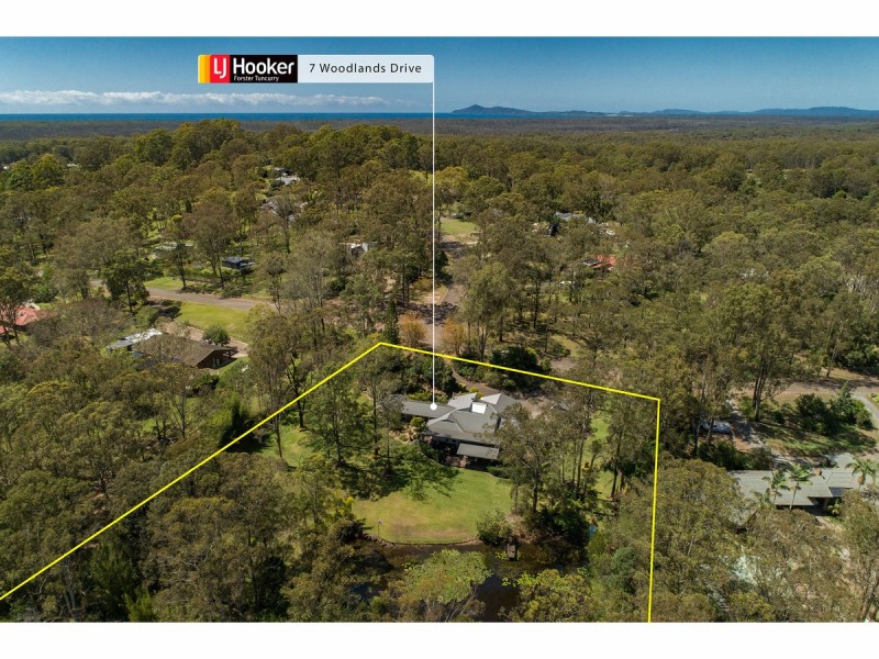 7 Woodlands Drive, Hallidays Point NSW 2430