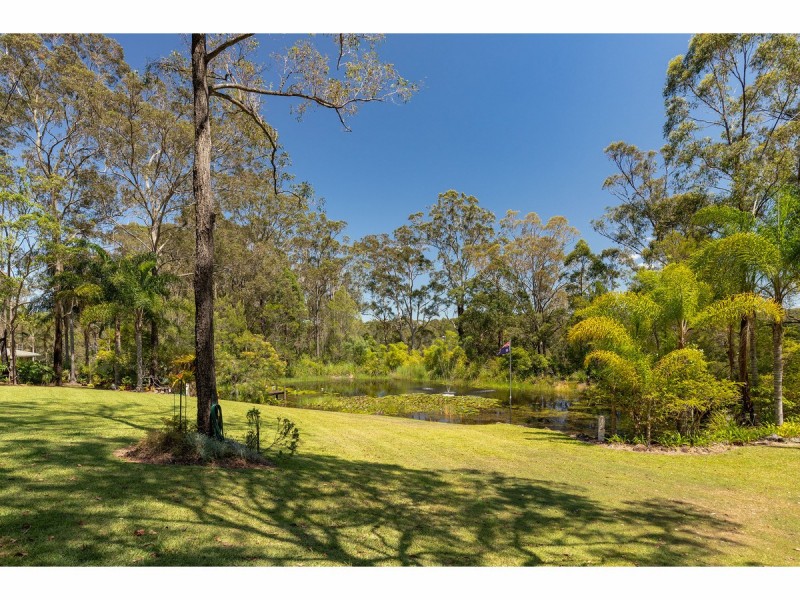 7 Woodlands Drive, Hallidays Point NSW 2430