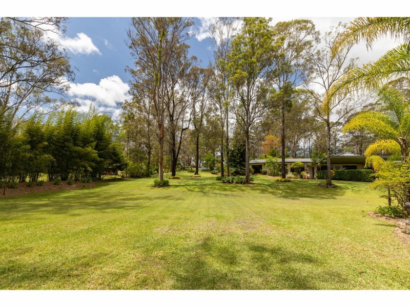 7 Woodlands Drive, Hallidays Point NSW 2430