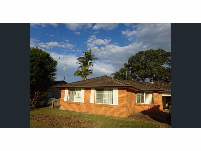 8 Goldens Road, Forster NSW 2428