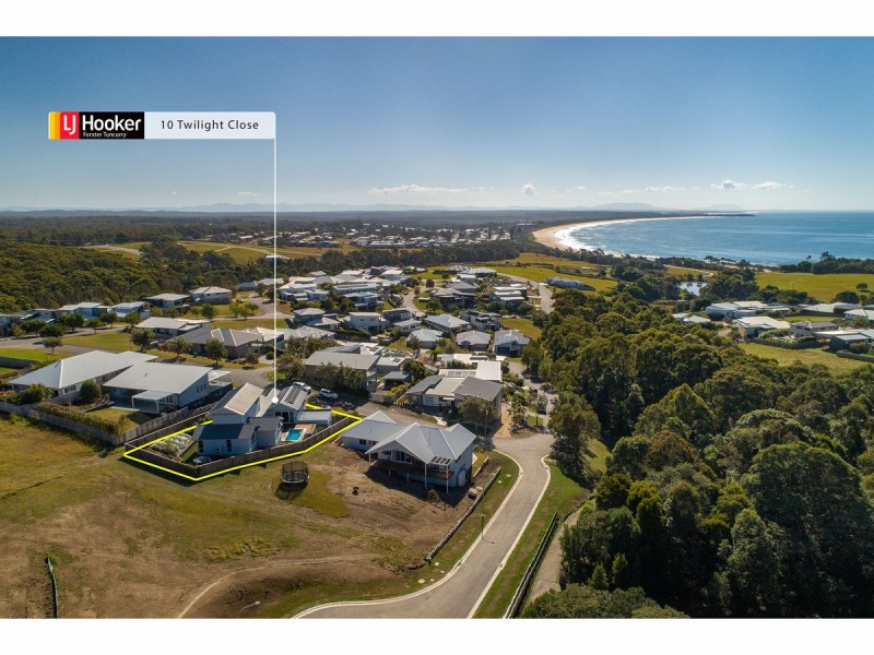 10 Twilight Close, Red Head NSW 2430