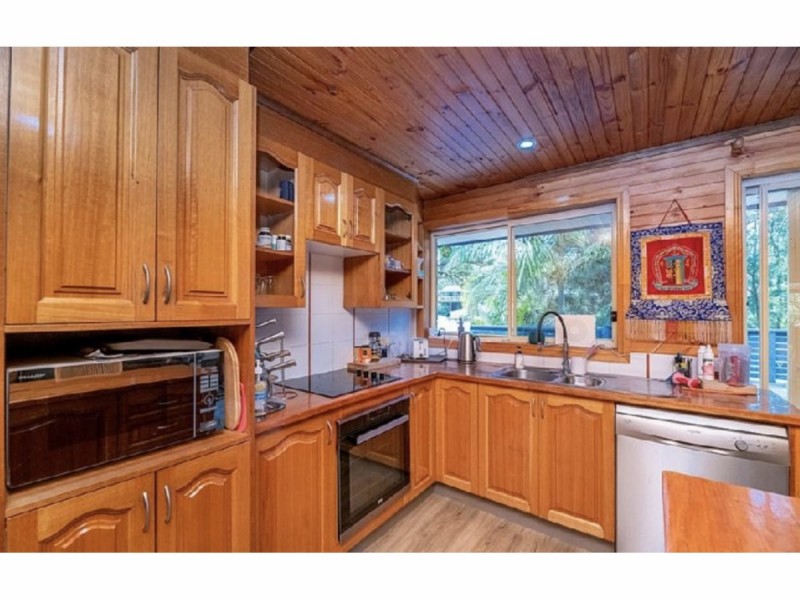 8 Fourth Ridge Street, Smiths Lake NSW 2428