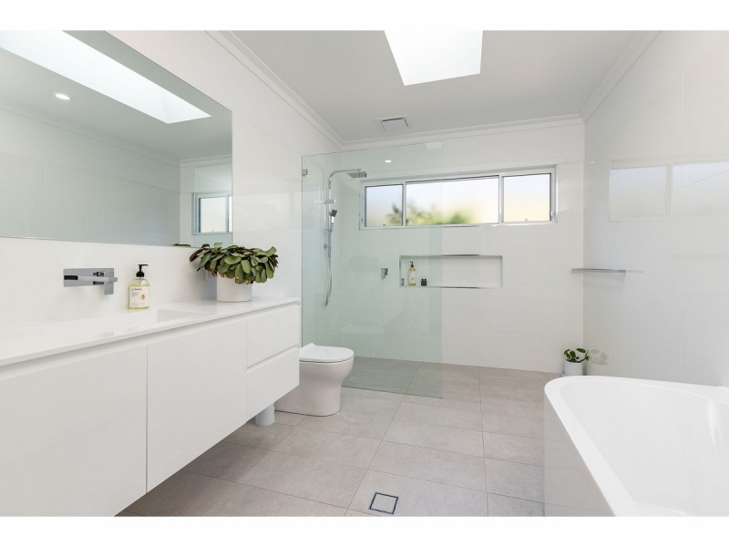 22A Kiwarrak Drive, Rainbow Flat NSW 2430