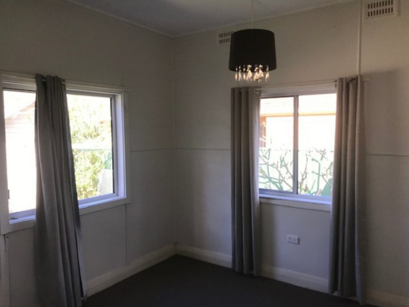 2/25 Breckenridge Street, Forster NSW 2428
