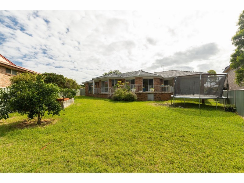 18 Greenview Close, Forster NSW 2428