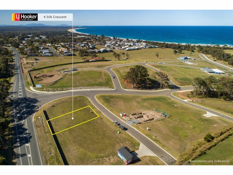 4 Silk Crescent, Diamond Beach NSW 2430