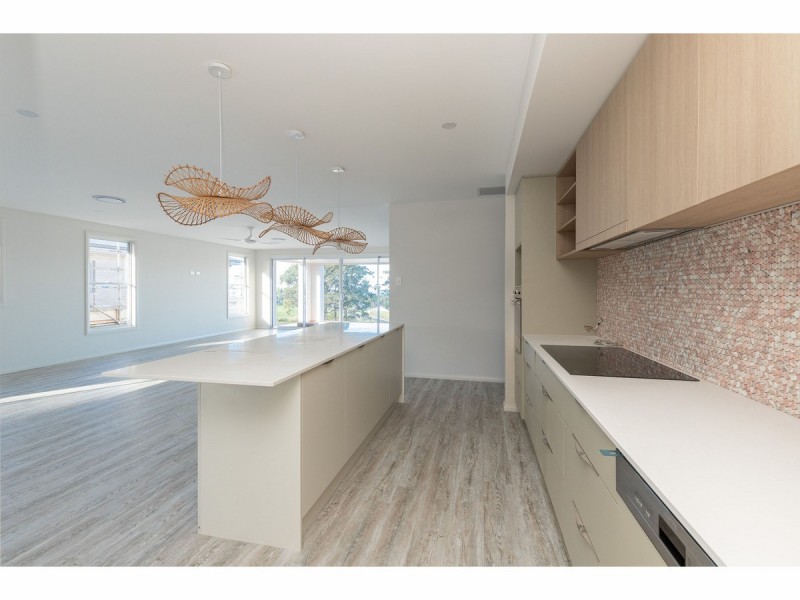 4 Silk Crescent, Diamond Beach NSW 2430