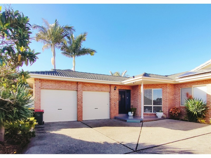 2/147 Kularoo Drive, Forster NSW 2428