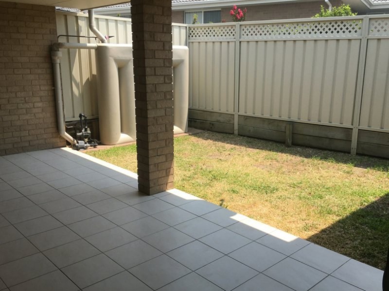 2/4 Pioneer Drive, Forster NSW 2428