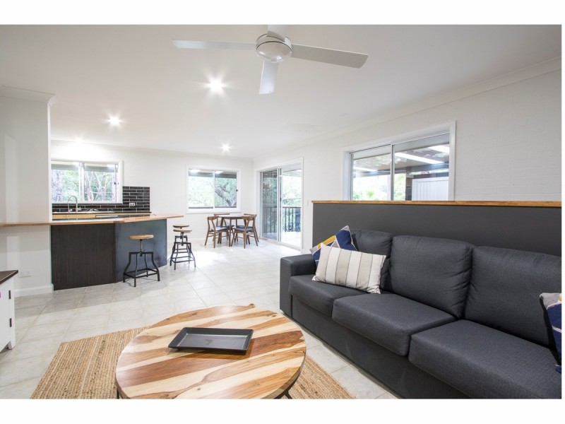 3 Karen Place, Smiths Lake NSW 2428