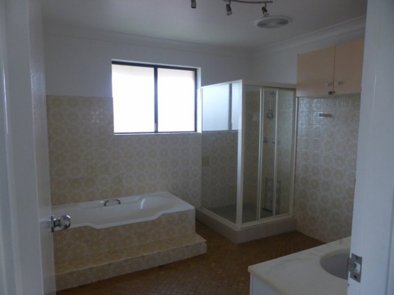 2/29 Burgess Road, Forster NSW 2428