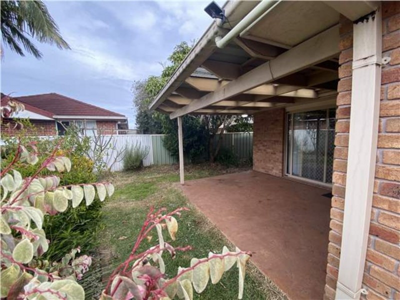 2/18 Robur Court, Tuncurry NSW 2428