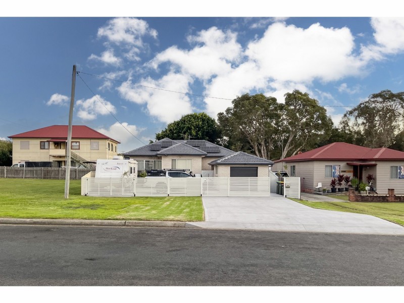 18 Middle Street, Forster NSW 2428