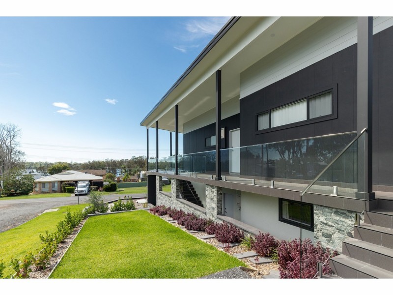 13 Warralong Street, Coomba Park NSW 2428