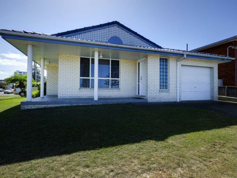 1/7 Palm Street, Tuncurry NSW 2428