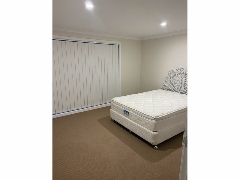2/23 Robert Street, Forster NSW 2428