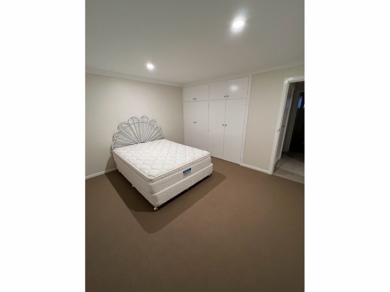 2/23 Robert Street, Forster NSW 2428