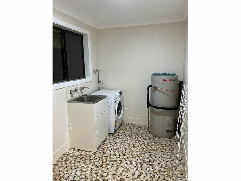2/23 Robert Street, Forster NSW 2428