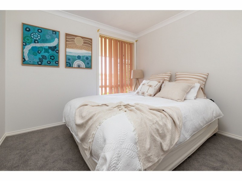 2/3 Paruna Court, Forster NSW 2428