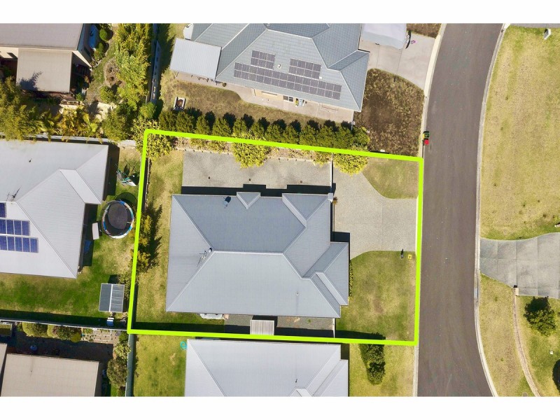 9 Hillside Terrace, Black Head NSW 2430