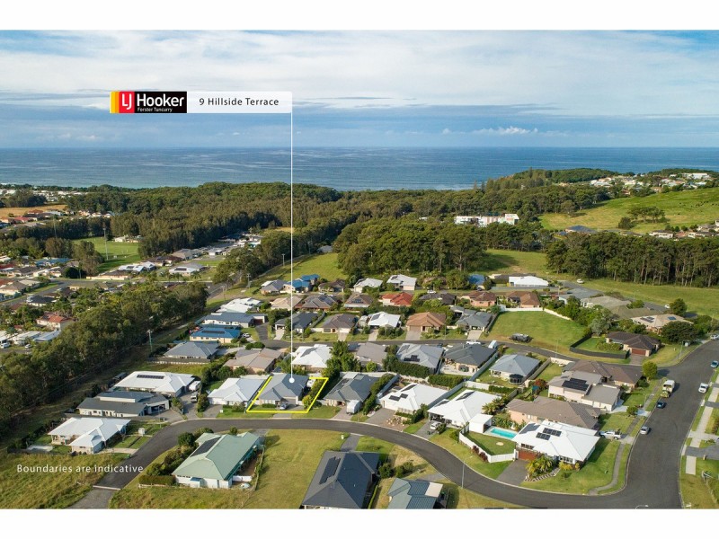9 Hillside Terrace, Black Head NSW 2430