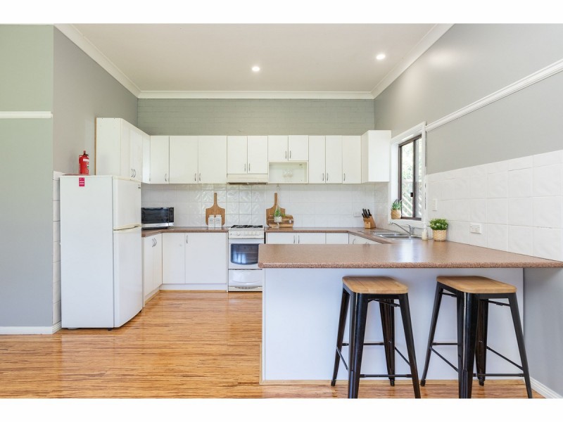 8 Failford Road, Darawank NSW 2428