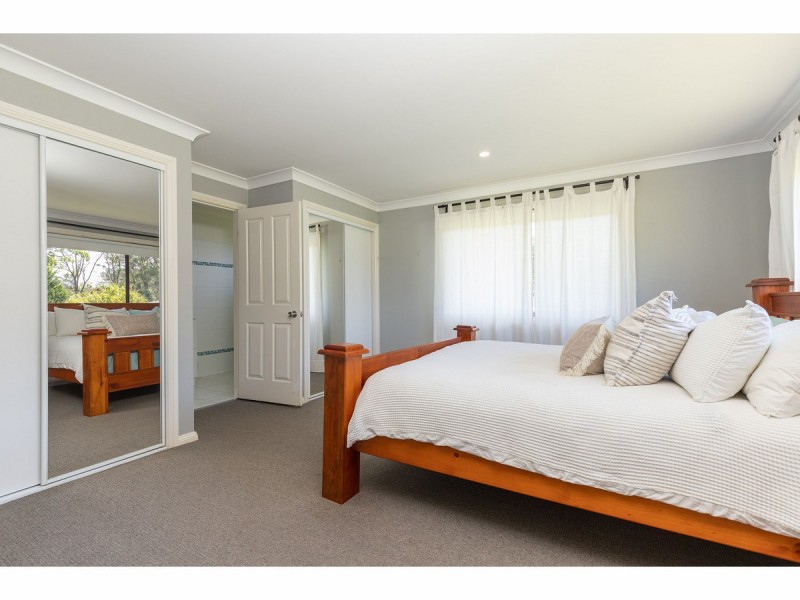 8 Failford Road, Darawank NSW 2428