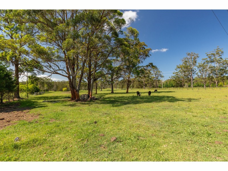 8 Failford Road, Darawank NSW 2428