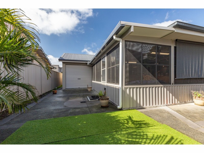 2/43 Tuncurry Street, Tuncurry NSW 2428