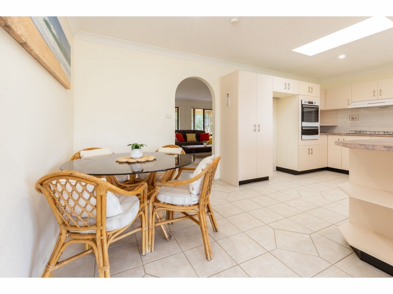 11 Eden Place, Tuncurry NSW 2428