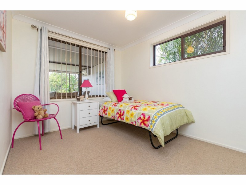 11 Eden Place, Tuncurry NSW 2428