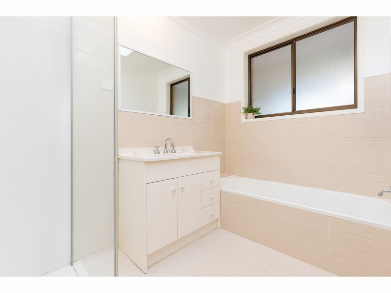 11 Eden Place, Tuncurry NSW 2428