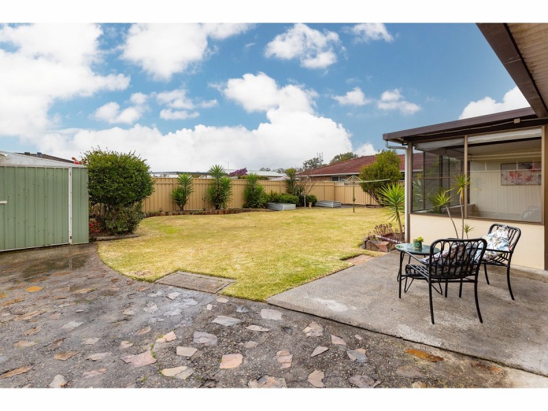 11 Eden Place, Tuncurry NSW 2428