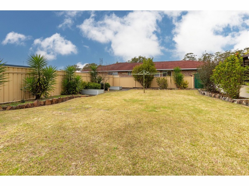 11 Eden Place, Tuncurry NSW 2428