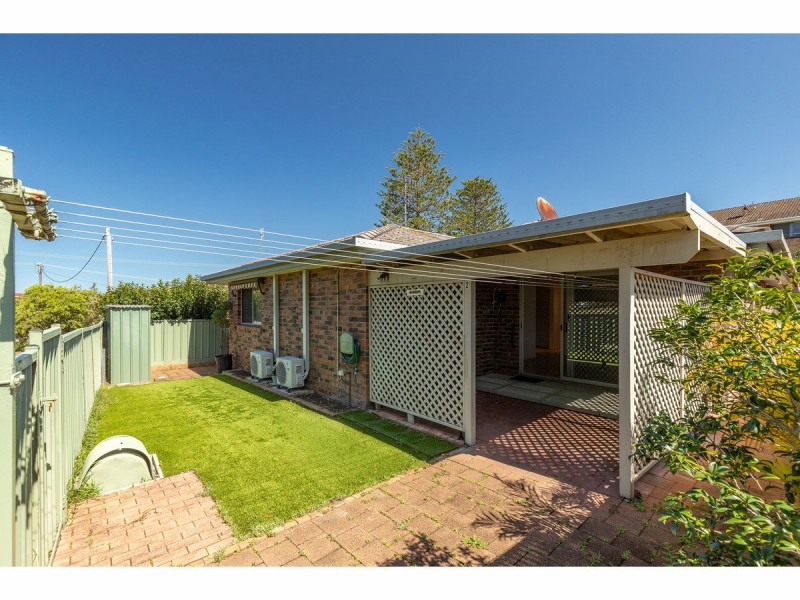 2/1A North Street, Tuncurry NSW 2428