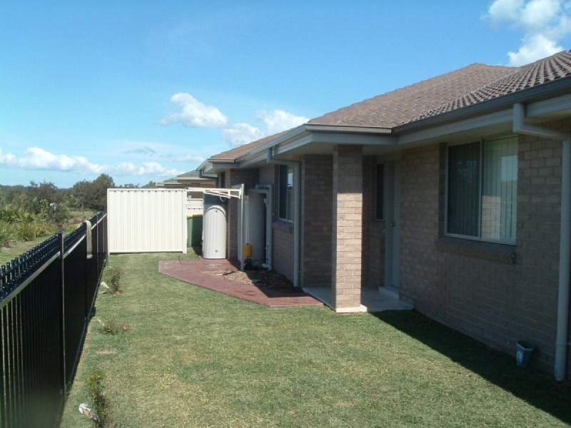 3/4 Pioneer Drive, Forster NSW 2428