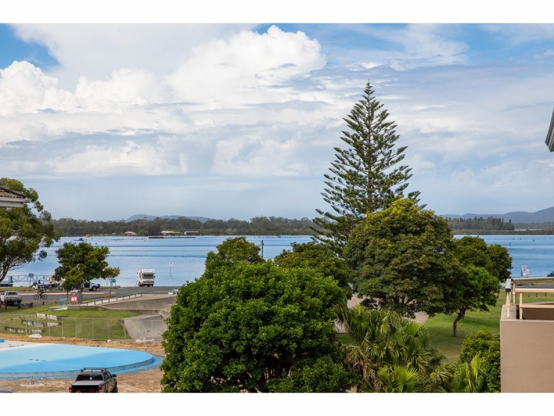 12/8 Taree Street, Tuncurry NSW 2428