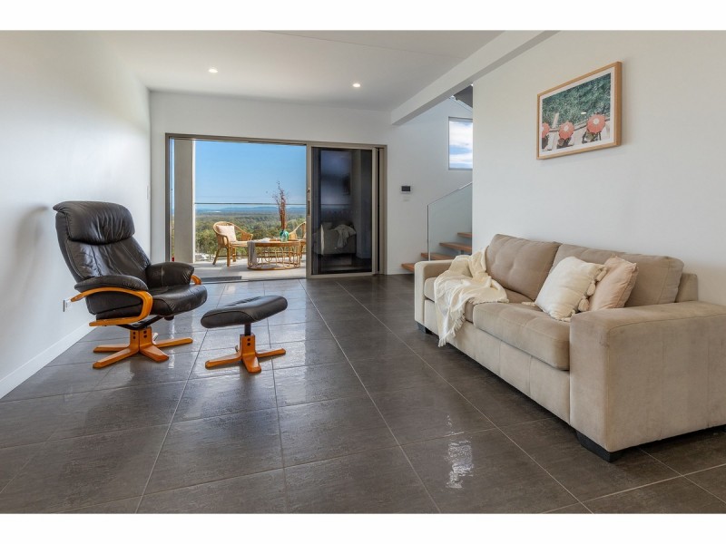 109 Coastal View Drive, Tallwoods Village NSW 2430