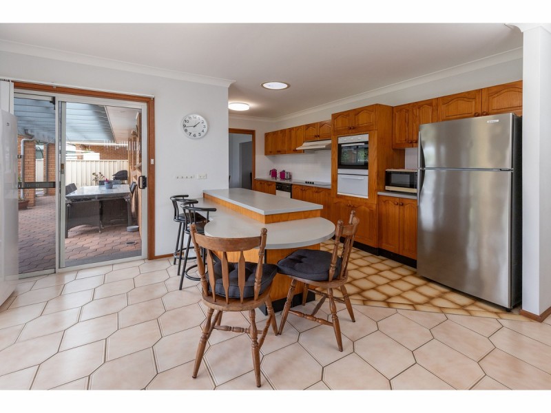 12 Flora Parade, Tuncurry NSW 2428